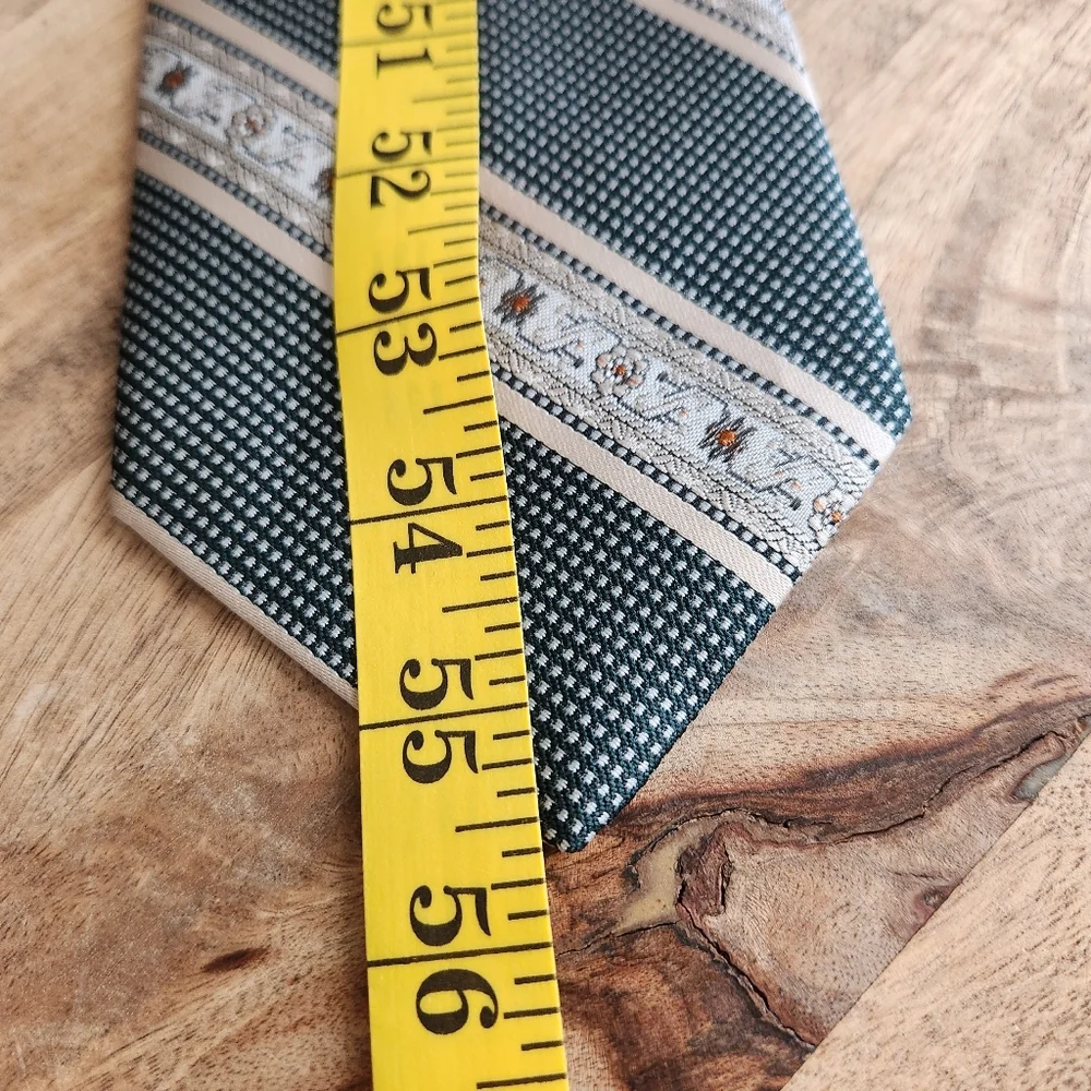 Vintage Montgomery Ward Green and Cream Men's Necktie